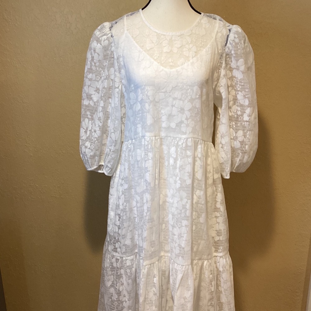 Wayf Channing Tie Back Puff Sleeve White Tiered Floral Midi Dress, Liner, SZ Med